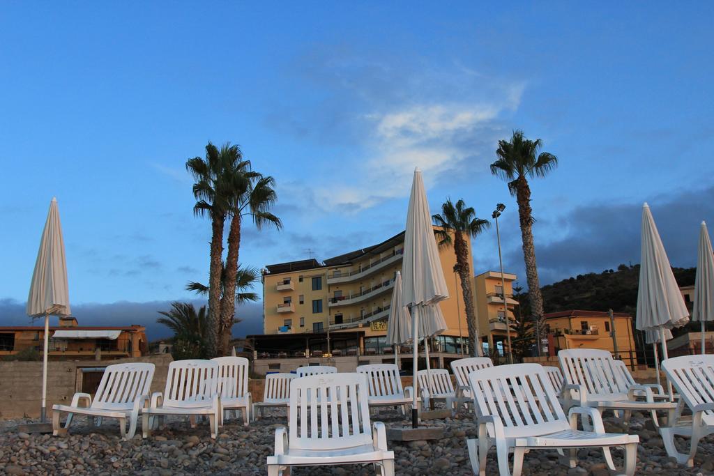 Hotel Za Maria Santo Stefano di Camastra Exterior photo